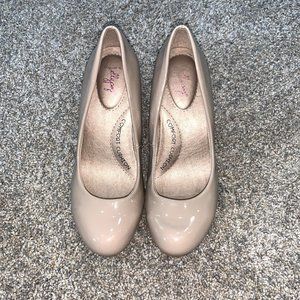 Beige Heels